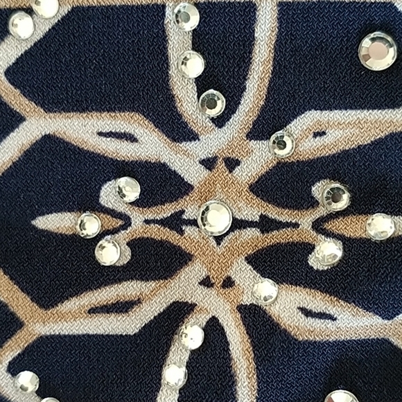 JM Collection Navy Tan Classic Print V Neck Pullover Top XL - Picture 10 of 12